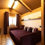 Dimora San Trovaso Stylish Four-bedroom House In * Wenecja