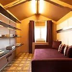 Apartament Dimora San Trovaso Stylish Four-bedroom House In Wenecja
