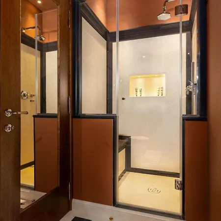 Dimora San Trovaso Enchanting Four-bedrooms * Wenecja