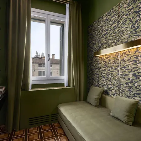 Dimora San Trovaso Enchanting Four-bedrooms Appartamento *